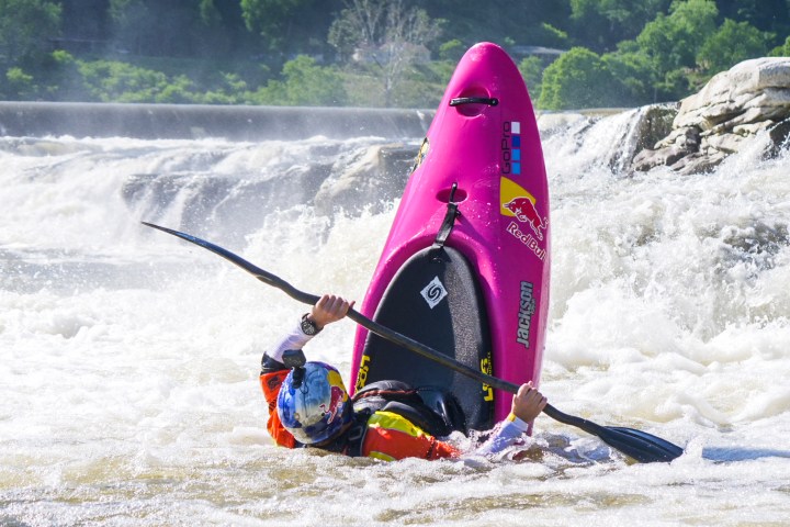 stern squirting a jackson kayak
